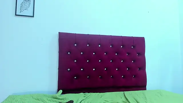 Snapshot of Anggie_Miller chatting on March 25, 2026, 11:33 pm Anggie Miller online show from March 25, 2026, 11:33 pm