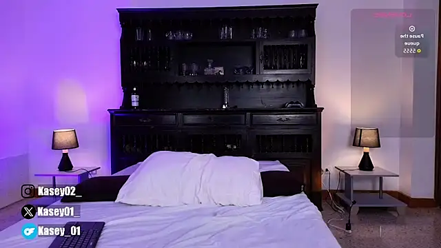 kasey  online show from April 11, 2026, 8:57 pm