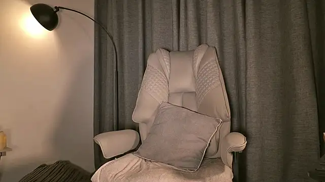 lianewhite online show from January 9, 2026, 12:57 am