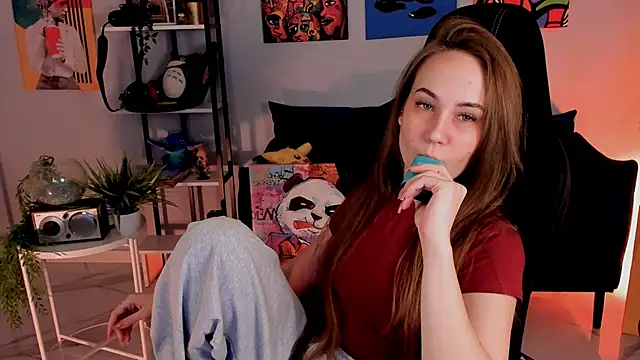 ElinVale online show from November 22, 2025, 9:08 am