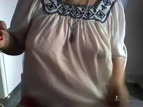 Snapshot of Jadeinthesky chatting on November 3, 2025, 5:14 pm Jadeinthesky online show from November 3, 2025, 5:14 pm