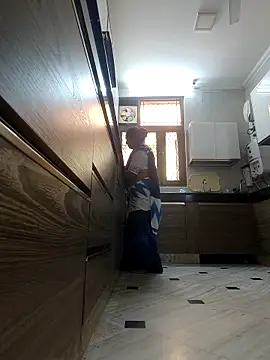 Hot-Sana2 online show from April 21, 2026, 7:14 am