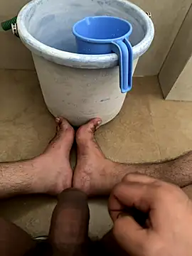 Snapshot of alan0ass chatting on November 3, 2025, 6:14 am alan0ass online show from November 3, 2025, 6:14 am