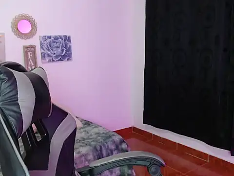 Snapshot of Samanta_777 chatting on February 7, 2026, 3:54 am Samanta 777 online show from February 7, 2026, 3:54 am