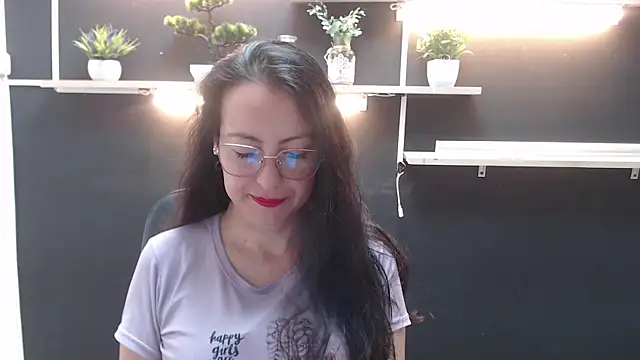 Lauryn Jones online show from April 8, 2026, 7:03 pm