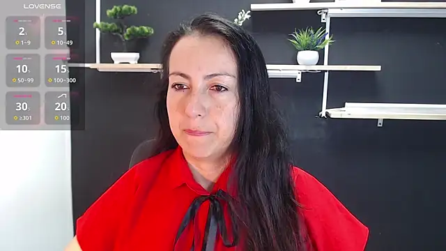 Snapshot of Lauryn_Jones chatting on May 15, 2026, 6:04 pm Lauryn Jones online show from May 15, 2026, 6:04 pm