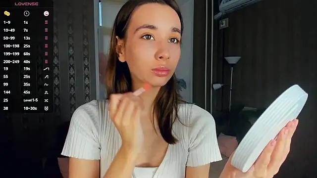 JacalynSchreiber online show from December 19, 2025, 12:45 pm