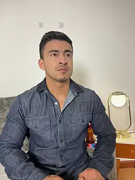 Snapshot of Chris_Clarck chatting on November 16, 2025, 8:03 pm Chris Clarck online show from November 16, 2025, 8:03 pm