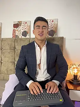 Snapshot of Chris_Clarck chatting on January 7, 2026, 8:33 pm Chris Clarck online show from January 7, 2026, 8:33 pm