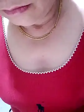 small-house123 online show from November 23, 2025, 8:47 am