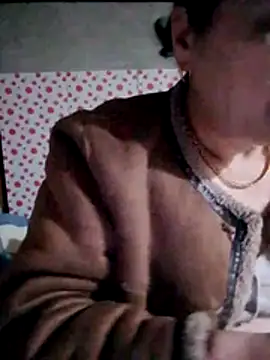 small-house123 online show from February 5, 2026, 1:16 pm