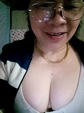 small-house123 online show from February 23, 2026, 11:18 am