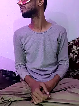 baby Cpl21 online show from December 19, 2025, 11:23 pm