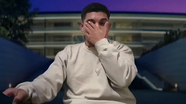 MikeLove222 online show from November 1, 2025, 11:34 am