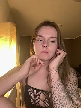 LisaFreierxx online show from April 8, 2026, 8:31 pm