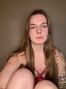 LisaFreierxx online show from April 11, 2026, 7:29 pm