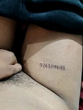 mahikumari878 online show from November 5, 2025, 8:03 am