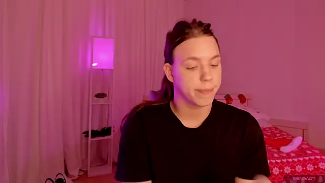 MadisonMongomeri online show from January 11, 2026, 2:05 am