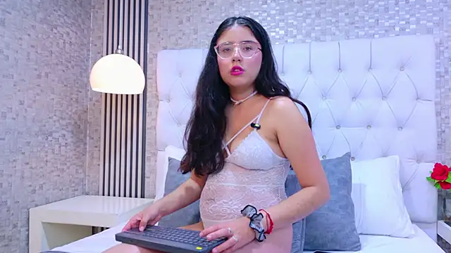 ScarlettPetrova online show from December 14, 2025, 11:59 am