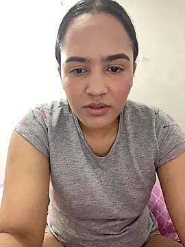 Snapshot of Ivy_08 chatting on July 19, 2026, 1:53 am Ivy 08 online show from July 19, 2026, 1:53 am