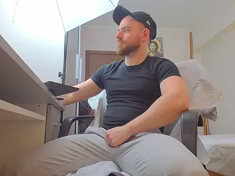 Ryanstone  online show from March 19, 2026, 5:44 am