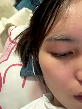 A lyly online show from November 8, 2025, 1:00 pm