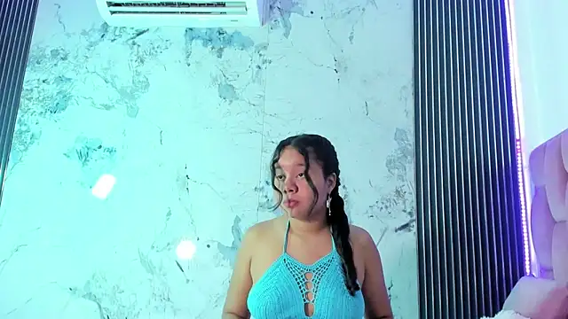 Snapshot of angie_harmony chatting on November 6, 2025, 1:45 pm angie harmony online show from November 6, 2025, 1:45 pm