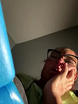 Snapshot of Angel-LinaX chatting on January 7, 2026, 10:12 pm Angel-LinaX online show from January 7, 2026, 10:12 pm