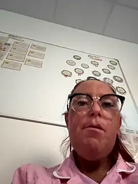 Snapshot of Angel-LinaX chatting on January 8, 2026, 3:25 pm Angel-LinaX online show from January 8, 2026, 3:25 pm