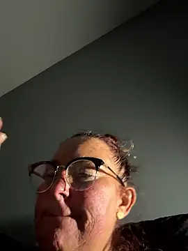 Snapshot of Angel-LinaX chatting on January 9, 2026, 10:44 pm Angel-LinaX online show from January 9, 2026, 10:44 pm