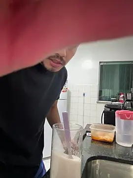 Snapshot of meninadeparis chatting on March 11, 2026, 1:11 am meninadeparis online show from March 11, 2026, 1:11 am