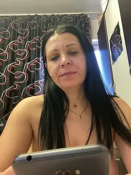 SugarDiamonds online show from March 7, 2025, 9:18 am