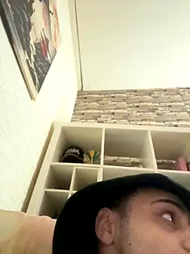 jiggy823 online show from December 3, 2025, 5:26 am