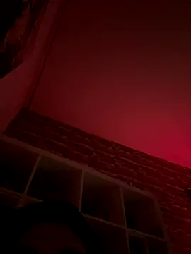 jiggy823 online show from December 4, 2025, 12:20 am