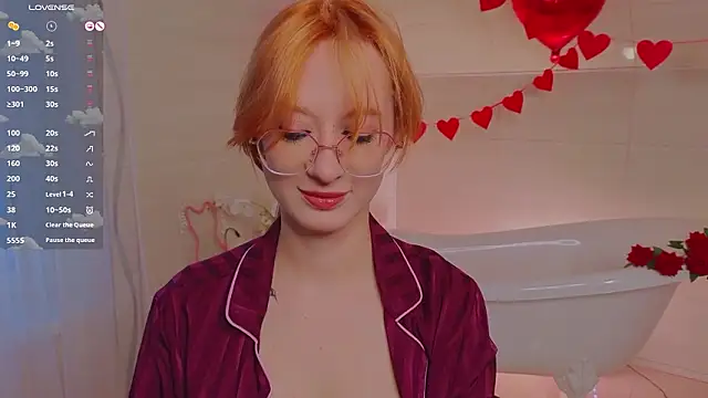 WICKEDEMBER online show from February 19, 2026, 1:45 am