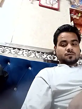 naughtyboyjii online show from January 12, 2026, 4:23 pm