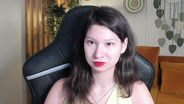 SaraDenars online show from December 3, 2025, 5:15 am