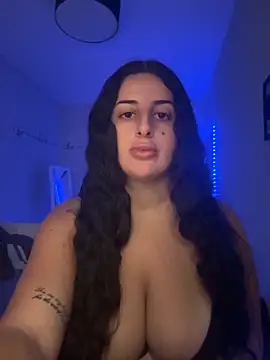 jojoa23 online show from November 14, 2025, 2:27 pm