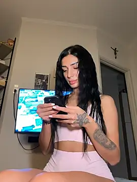 VickyM99 online show from February 2, 2026, 6:23 am