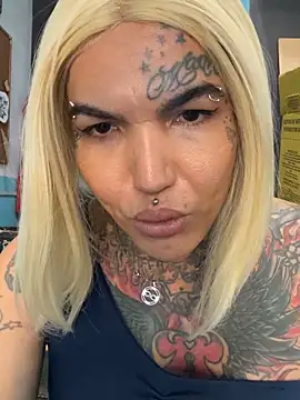 Snapshot of euscarlethotgirl chatting on November 13, 2025, 7:13 pm euscarlethotgirl online show from November 13, 2025, 7:13 pm