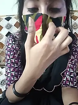 Snapshot of Tamil_White_Rose chatting on May 25, 2026, 6:47 pm Tamil White Rose online show from May 25, 2026, 6:47 pm