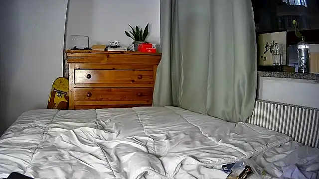 Gatitasalvaje123 online show from December 4, 2025, 9:56 pm