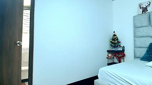 Snapshot of KimberlyFox_t chatting on January 9, 2026, 12:30 pm KimberlyFox t online show from January 9, 2026, 12:30 pm