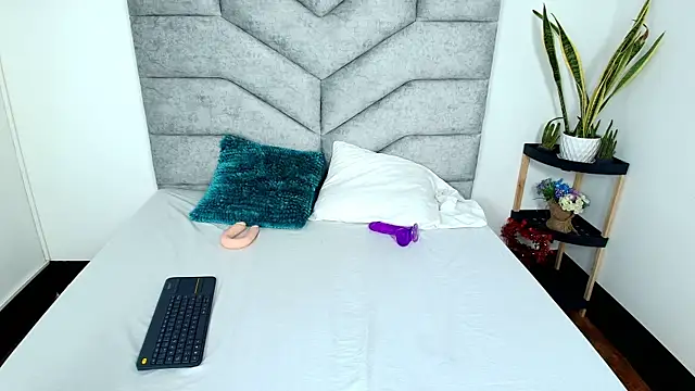 Snapshot of KimberlyFox_t chatting on January 17, 2026, 1:38 pm KimberlyFox t online show from January 17, 2026, 1:38 pm