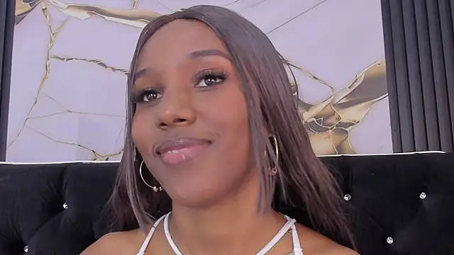 Mia Devereaux167 online show from March 18, 2026, 6:44 pm