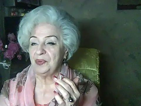 Snapshot of ValeriaKroww chatting on June 12, 2026, 5:23 pm ValeriaKroww online show from June 12, 2026, 5:23 pm