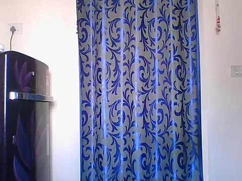 Snapshot of Mathi_cam chatting on February 9, 2026, 4:49 am Mathi cam online show from February 9, 2026, 4:49 am