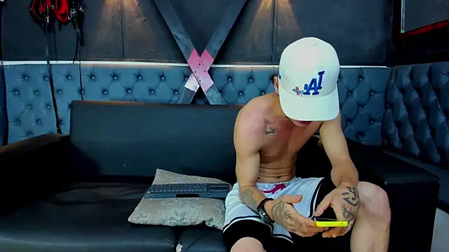 Kevinperlas online show from November 7, 2025, 3:50 am