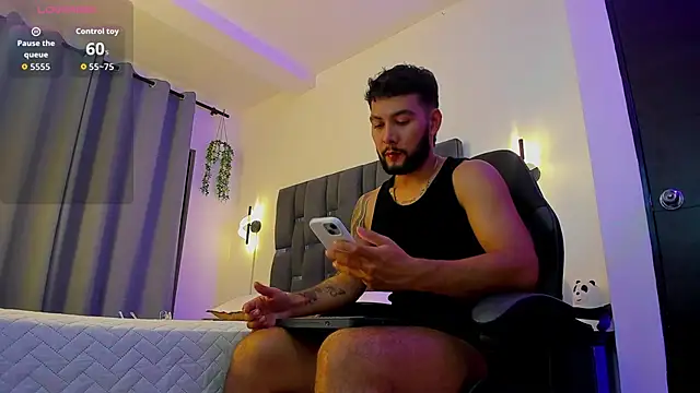 noah corvelle online show from November 26, 2025, 1:17 am