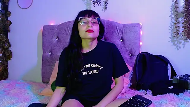 valkiry  online show from April 16, 2026, 9:39 pm